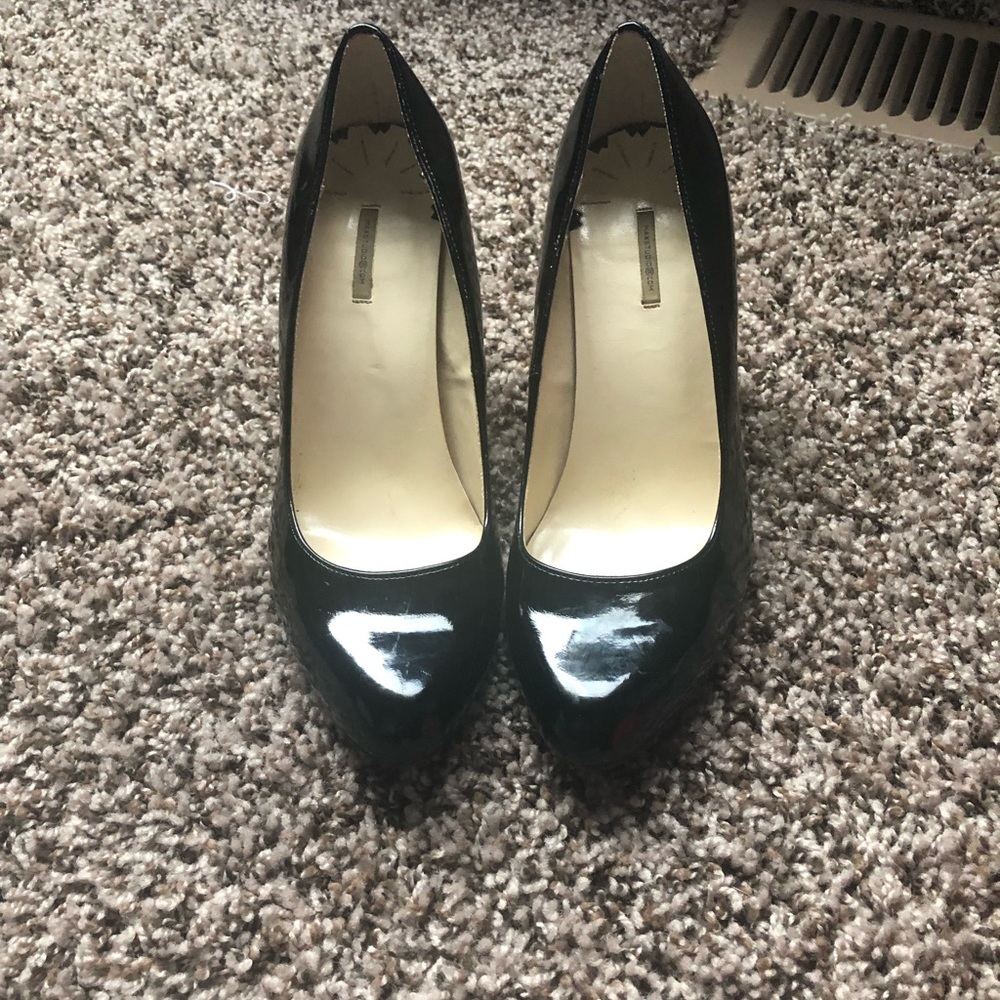 Patent, black pumps.